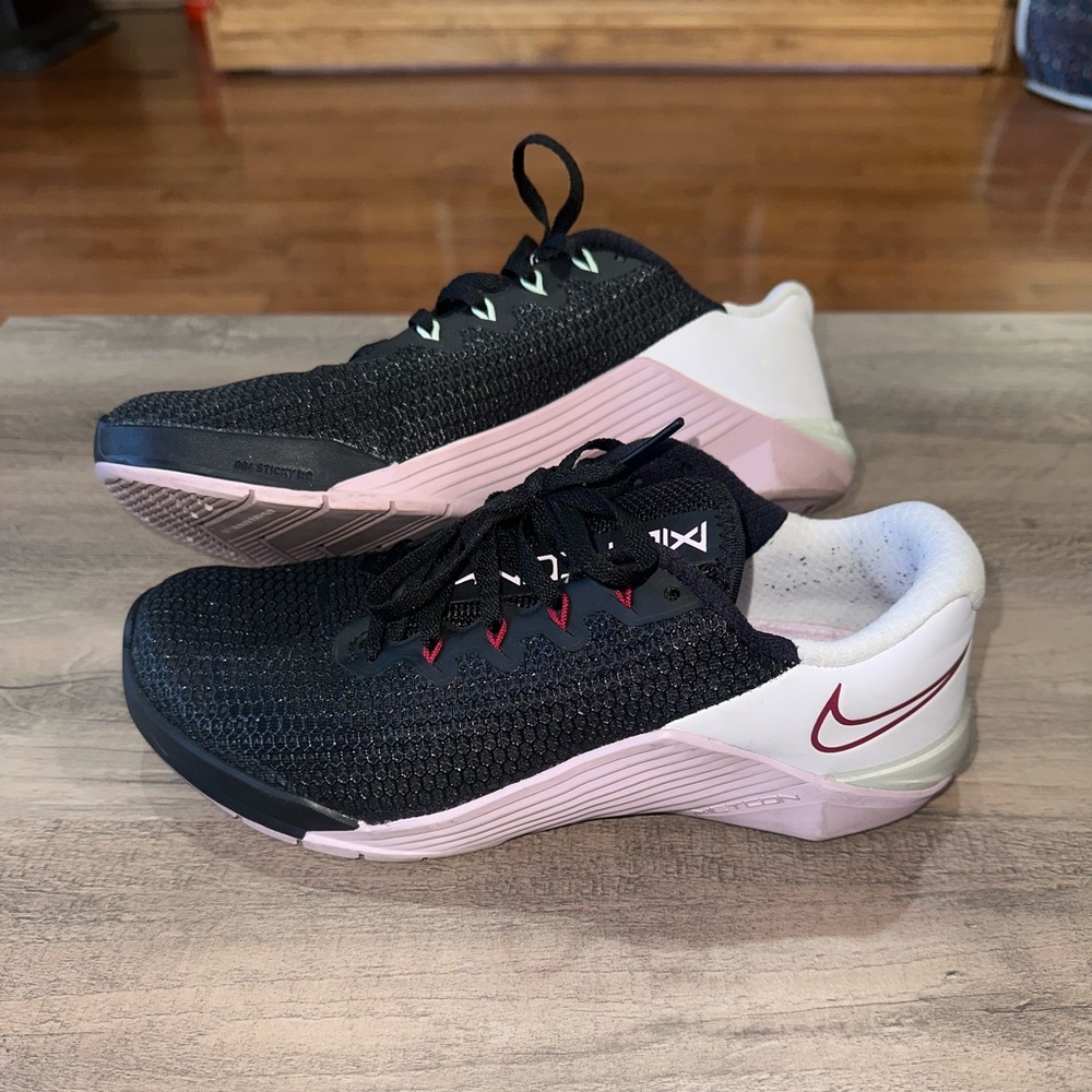 Nike Metcon 5 ‘Noble Red’